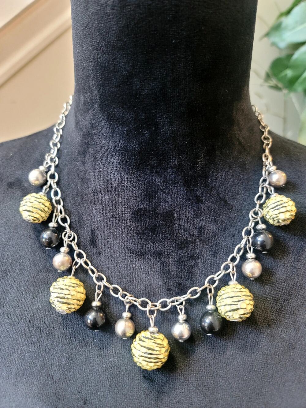 Vintage Yellow & Black Tone Charm Necklace Textured Bead Dangle Statement Bib